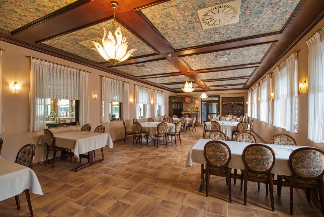 Hotel Haus Tiefenbach 불랑쥬 외부 사진